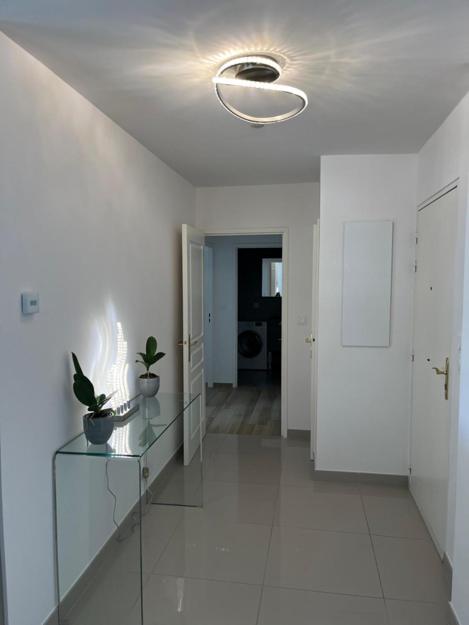 Appartement Entierement Equipe Шарбоньер-ле-Бен Экстерьер фото