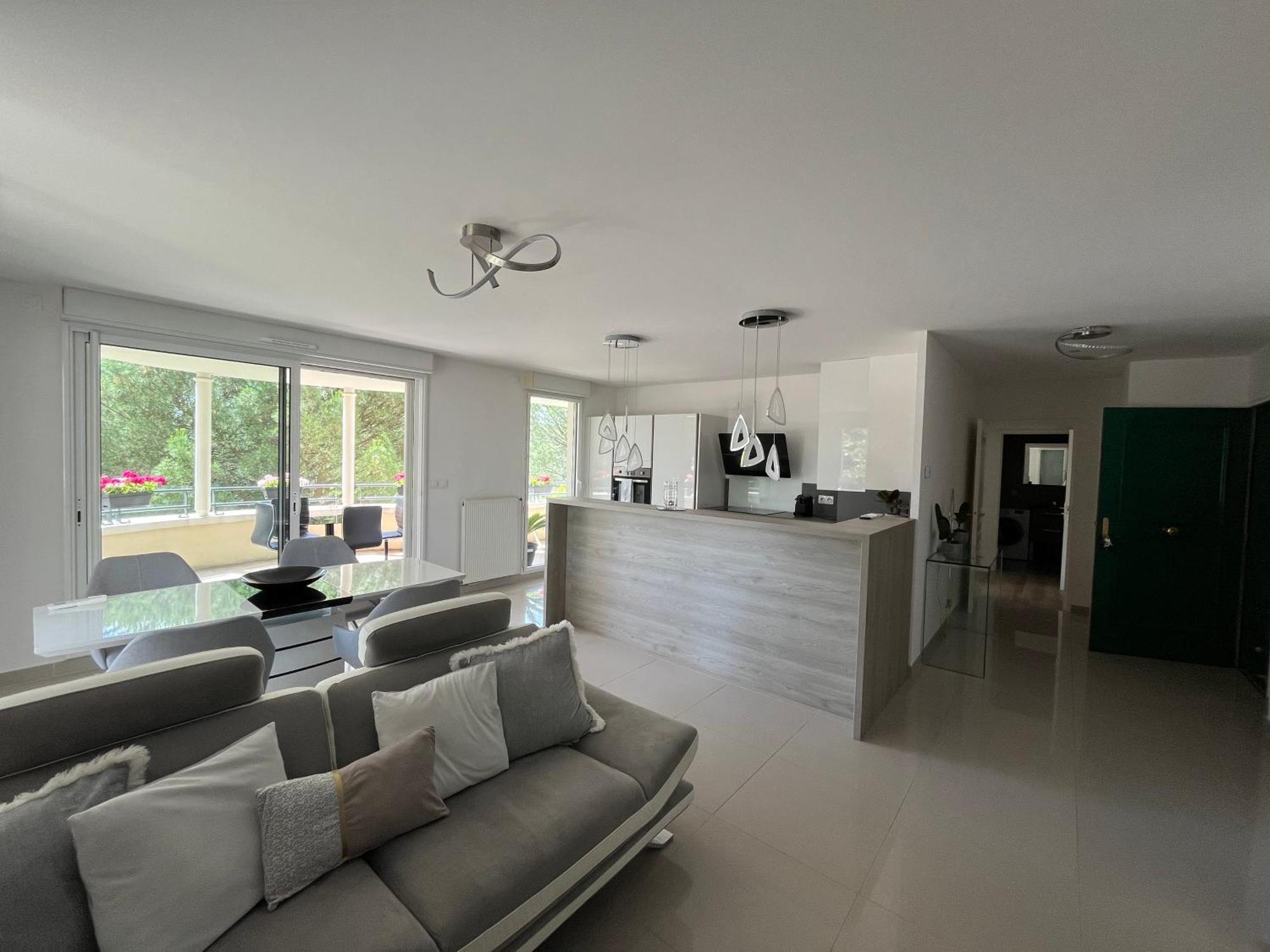 Appartement Entierement Equipe Шарбоньер-ле-Бен Экстерьер фото